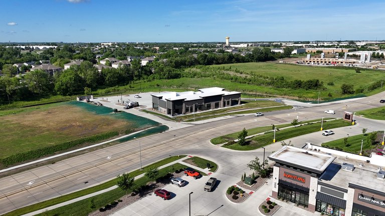 10100 Plum Dr, Urbandale, IA, For Lease, Image-7
