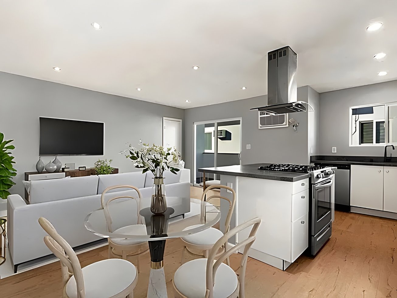1015 N Vista St, West Hollywood, CA, For Sale, Image-2