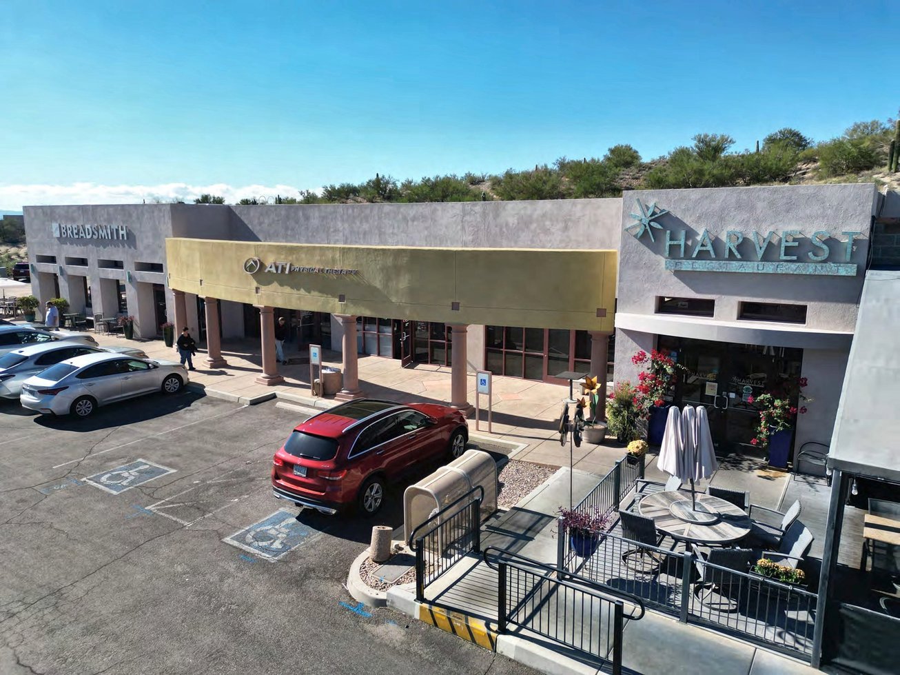 10325 N La Canada Dr Retail