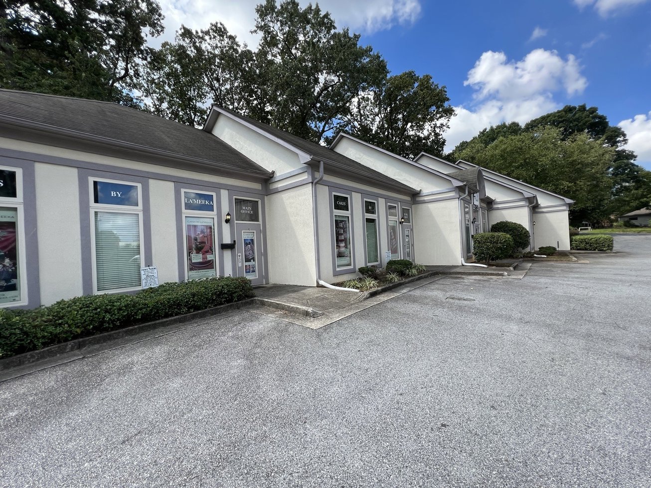 1067 Forest Parkway Retail