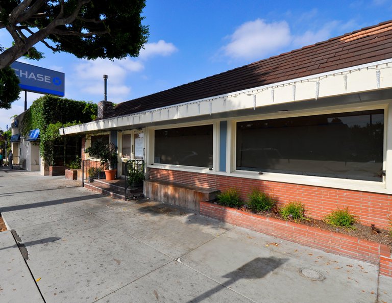 107 North Larchmont Boulevard, Los Angeles, CA, For Lease, Image-1