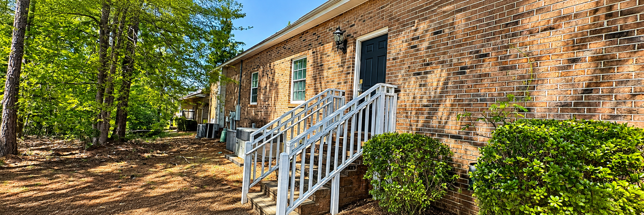 112 Wright Drive Northeast Office