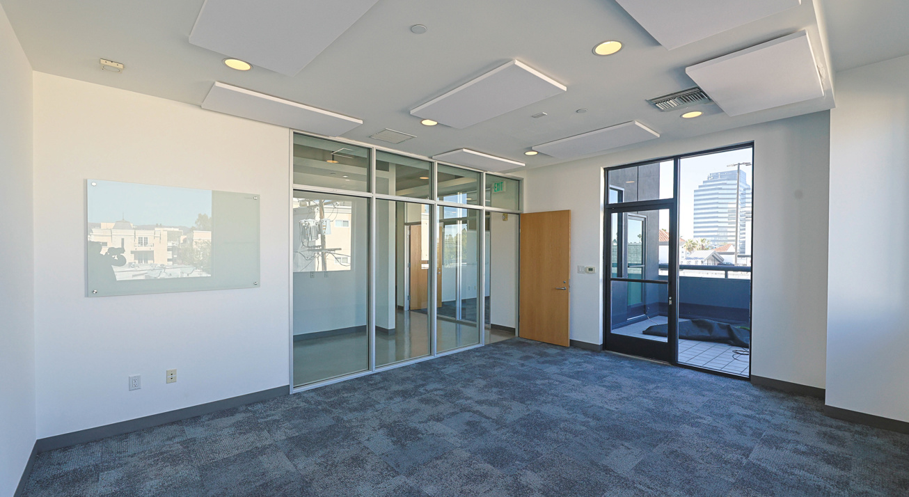 11925 Wilshire - Image 11