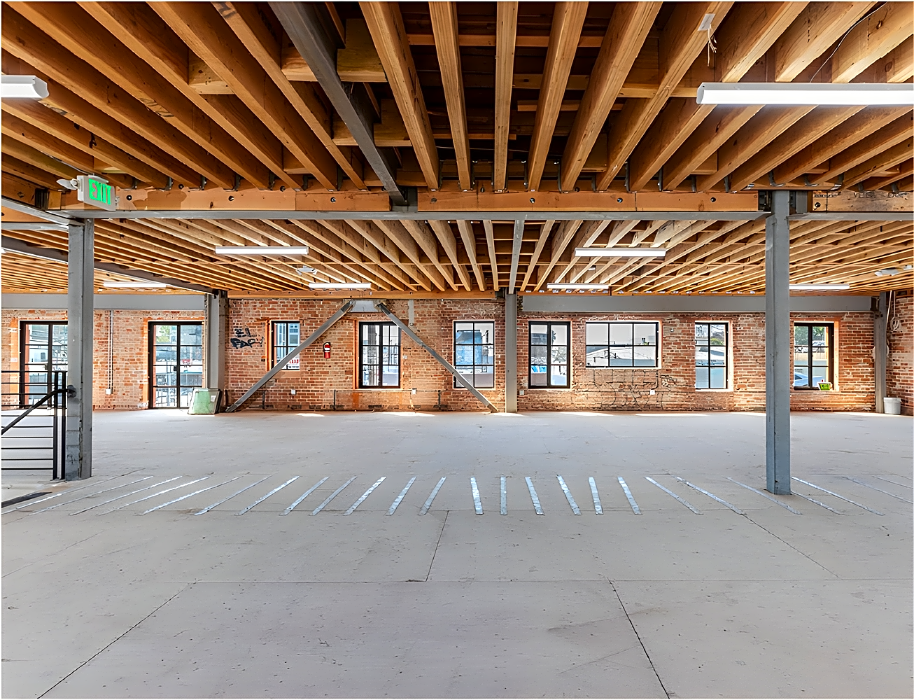 1201 N Alvarado St Retail