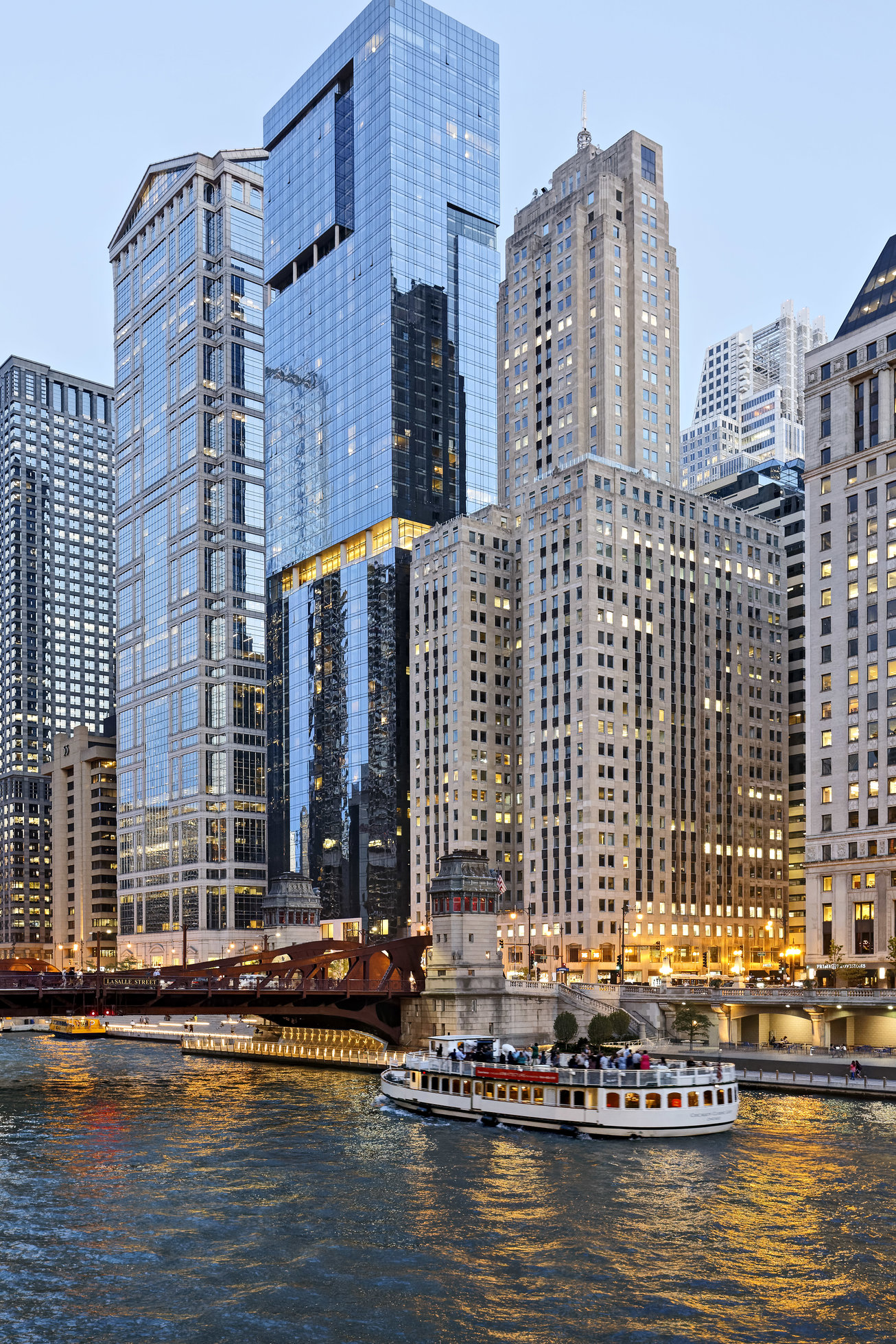 121 West Wacker Drive Office photo 2