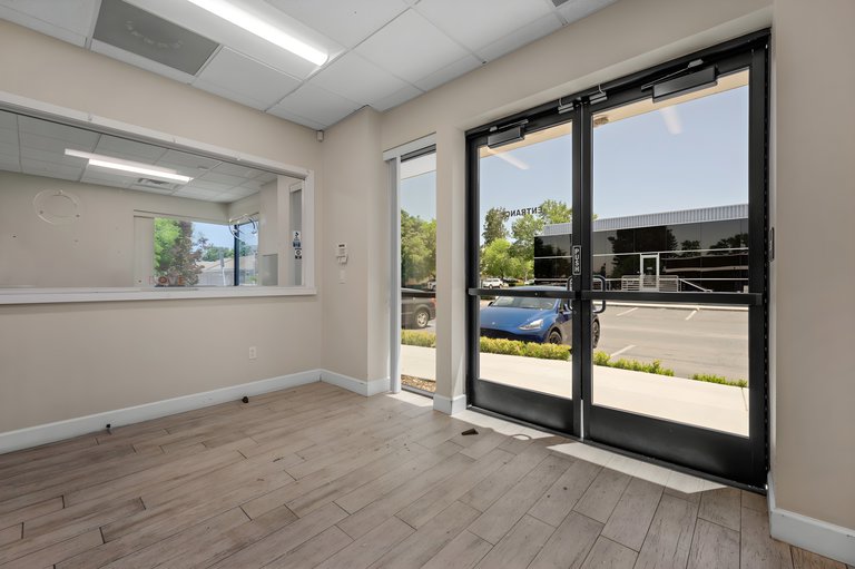 1334 West Herndon Avenue, Fresno, CA, For Lease, Image-9