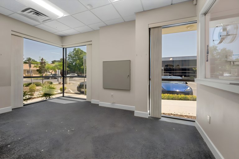1334 West Herndon Avenue, Fresno, CA, For Lease, Image-10