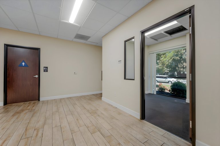 1334 West Herndon Avenue, Fresno, CA, For Lease, Image-12