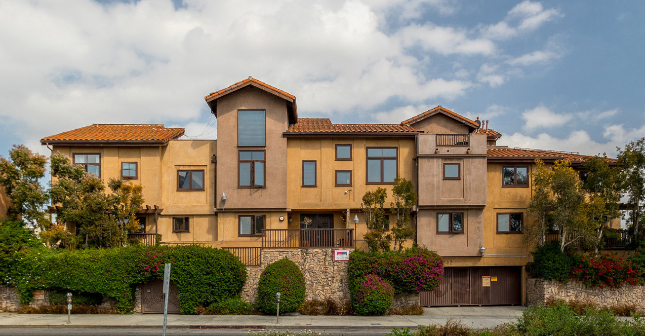 1342 N Highland Ave Multifamily photo 1