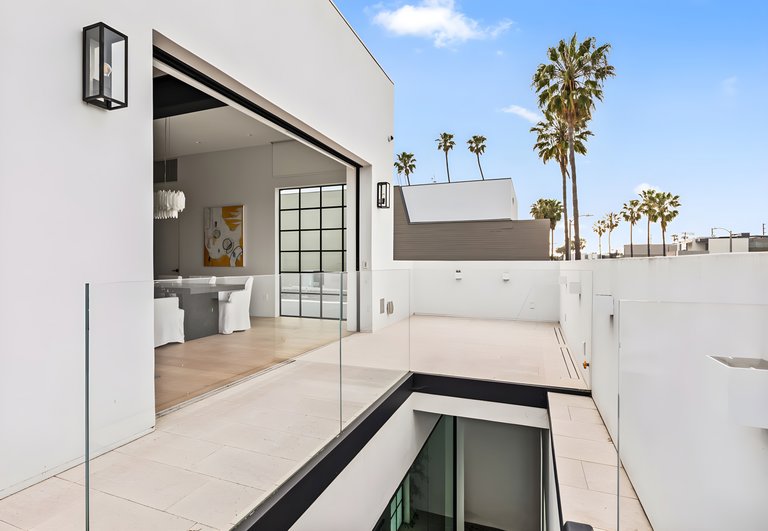 1346 Abbot Kinney Boulevard, Venice, CA, For Lease, Image-1