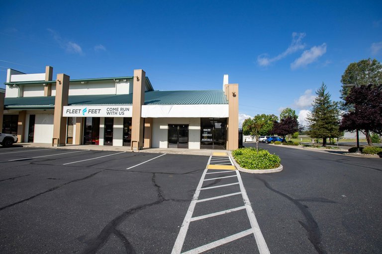 1374 Hilltop Drive, Redding, CA, For Lease, Image-7