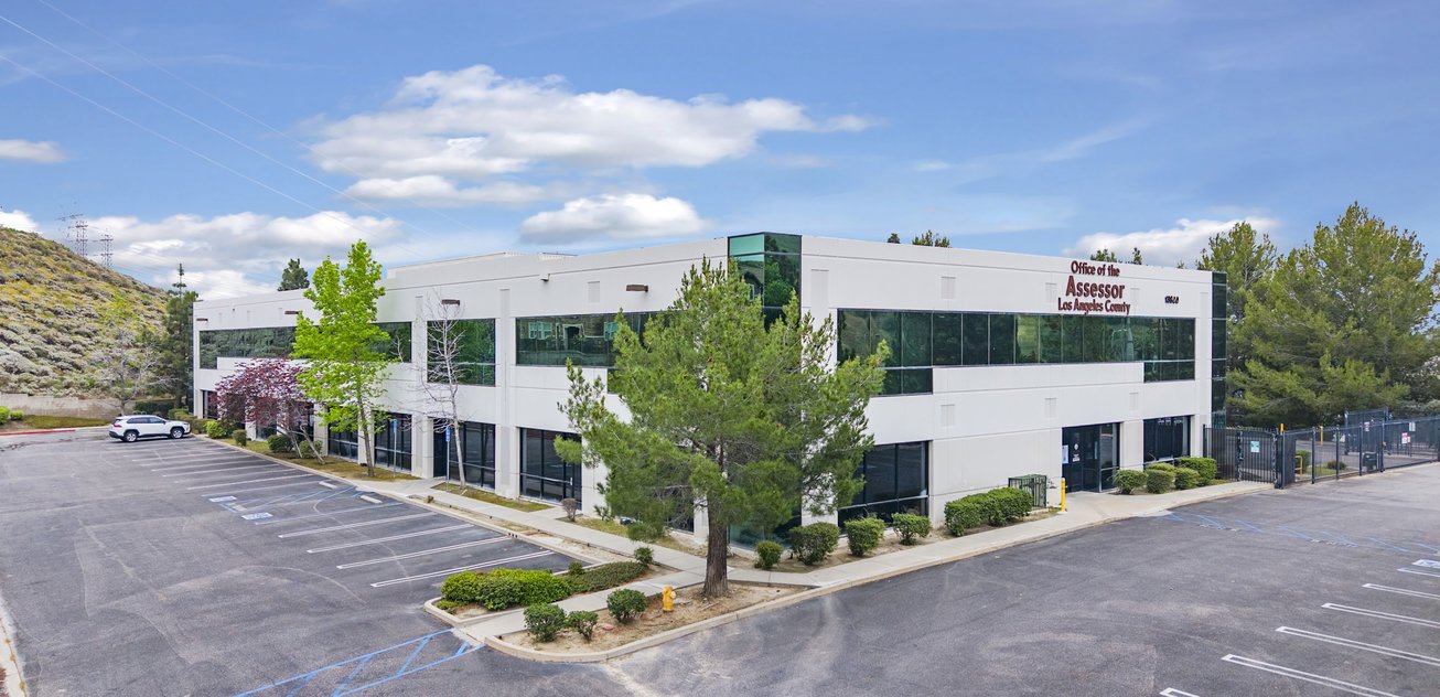 13800 Balboa Boulevard Office