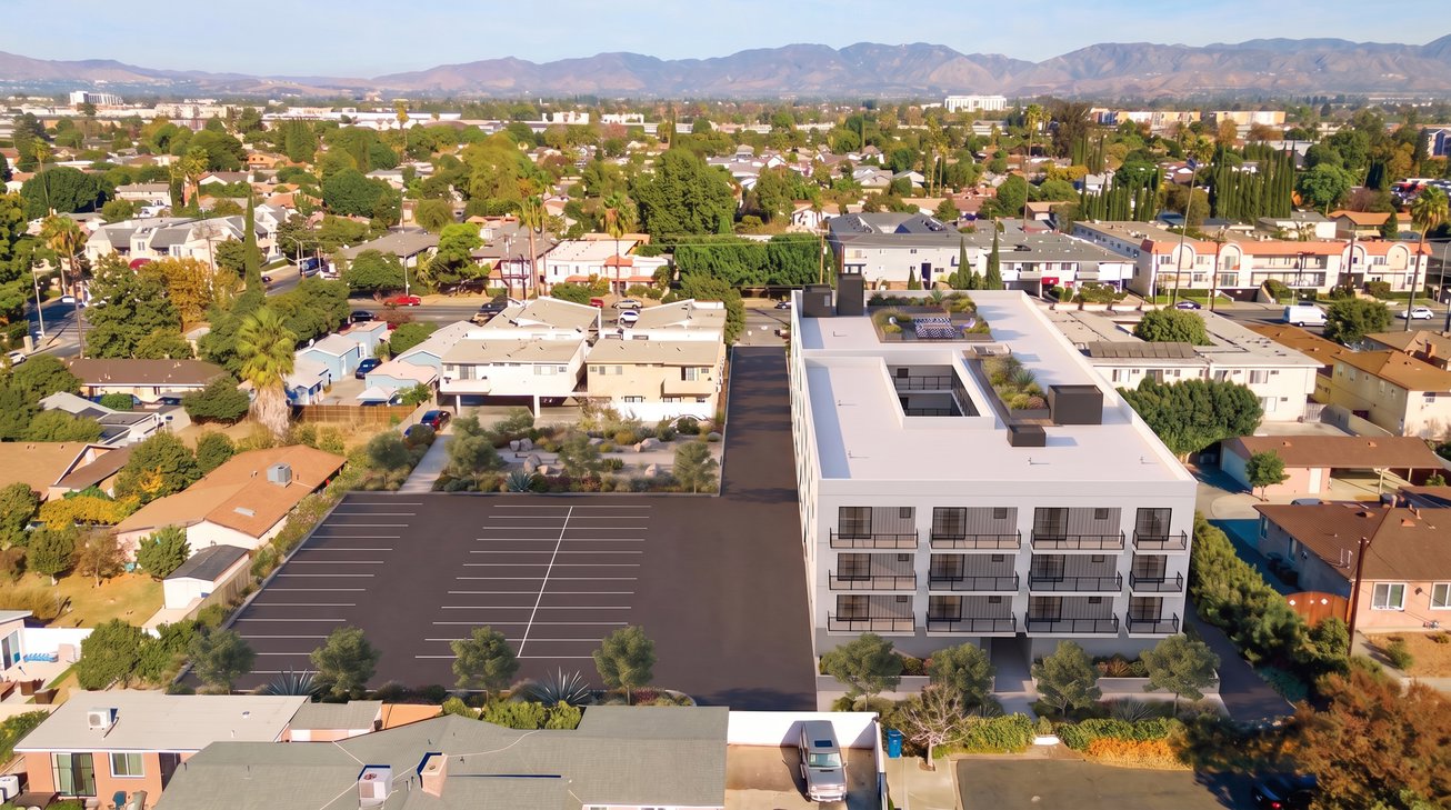 13840 Sherman Way Land/Development