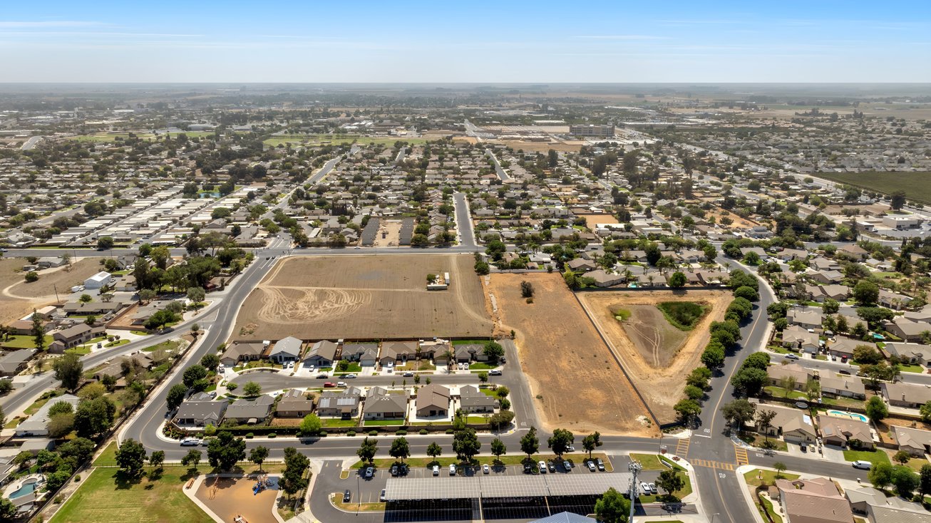 1400 West Berkshire Way, Hanford, CA, For Sale, Image-2