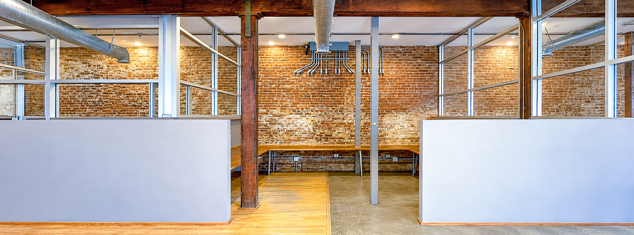 1425 W 7th Street Office