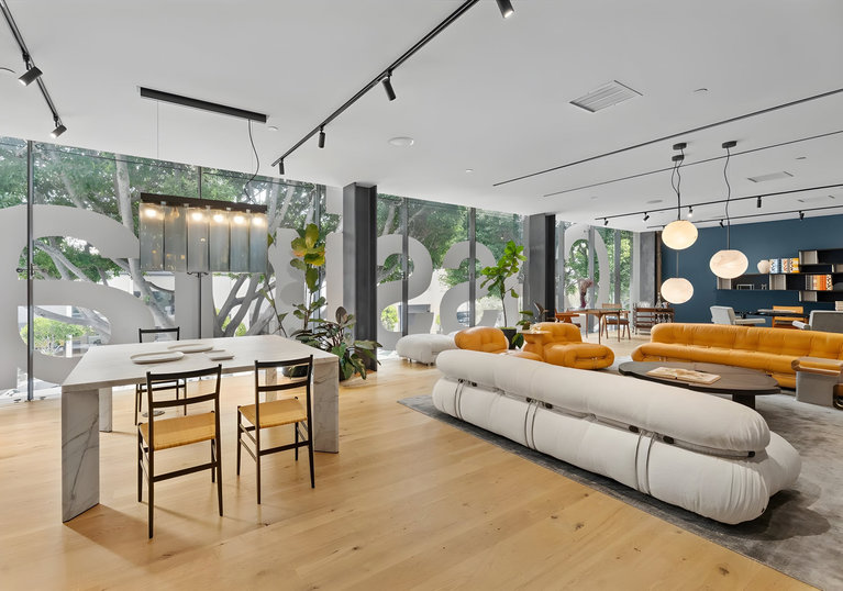 145 North Robertson Boulevard, West Hollywood, CA, For Lease, Image-2