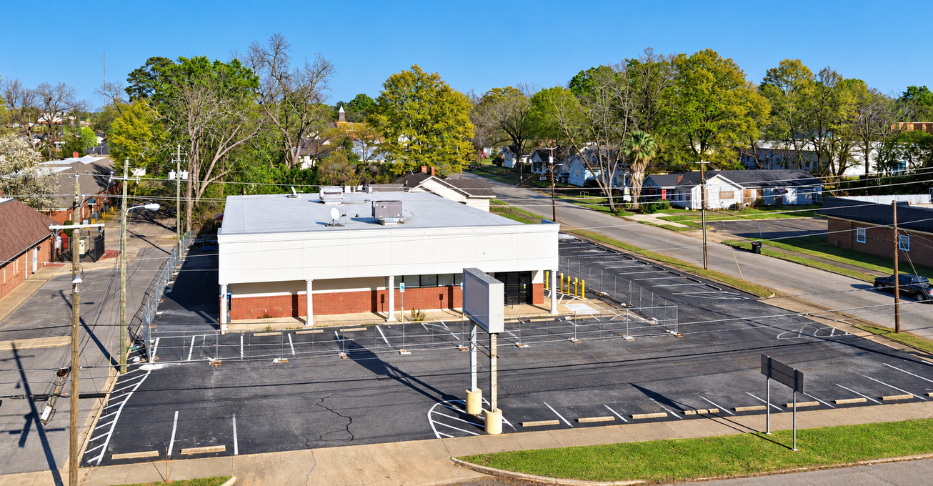 1525 Forest Ave Retail