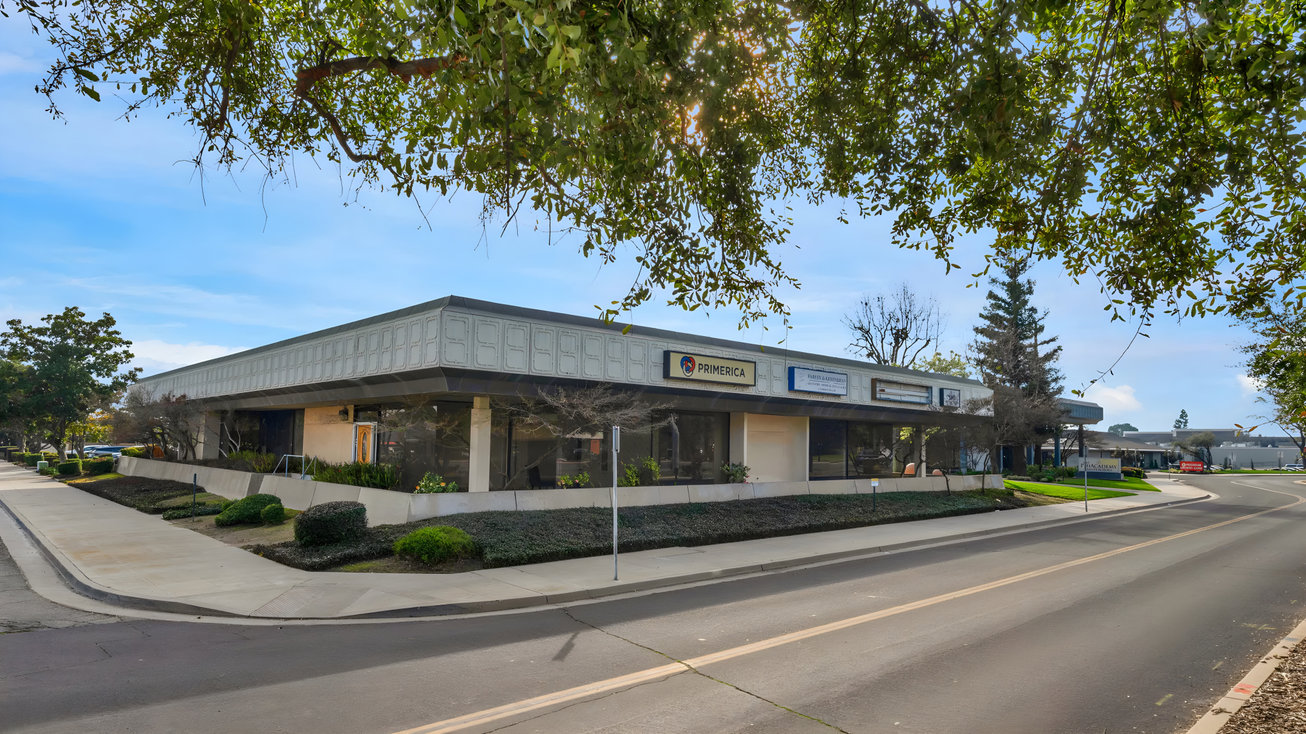1535 East Shaw Avenue Office