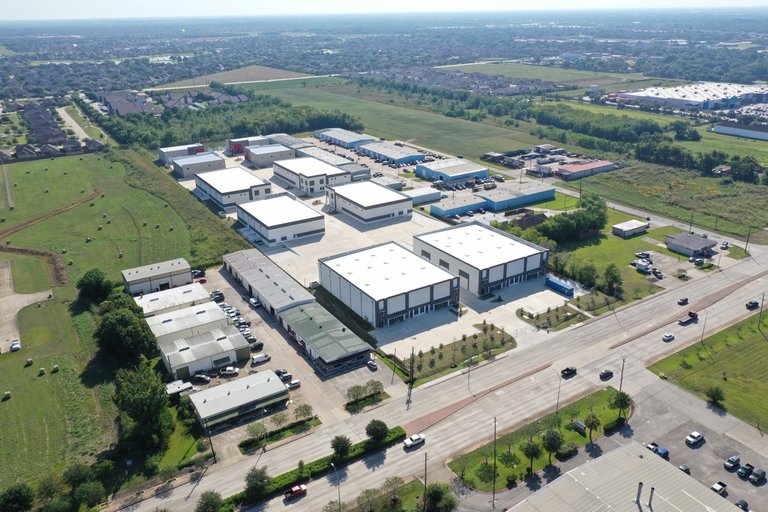1613 N Main St, Pearland, TX, For Lease, Image-17