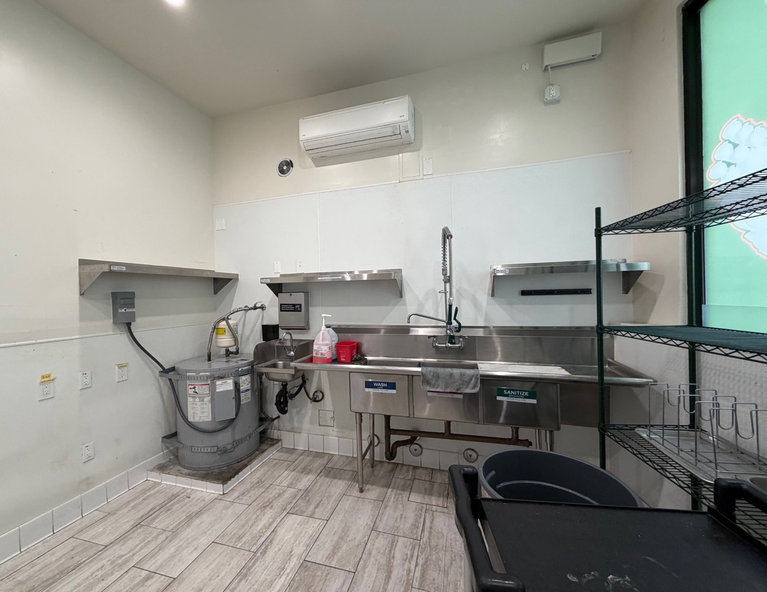 165 S Crescent Heights Boulevard, Los Angeles, CA, For Lease, Image-3