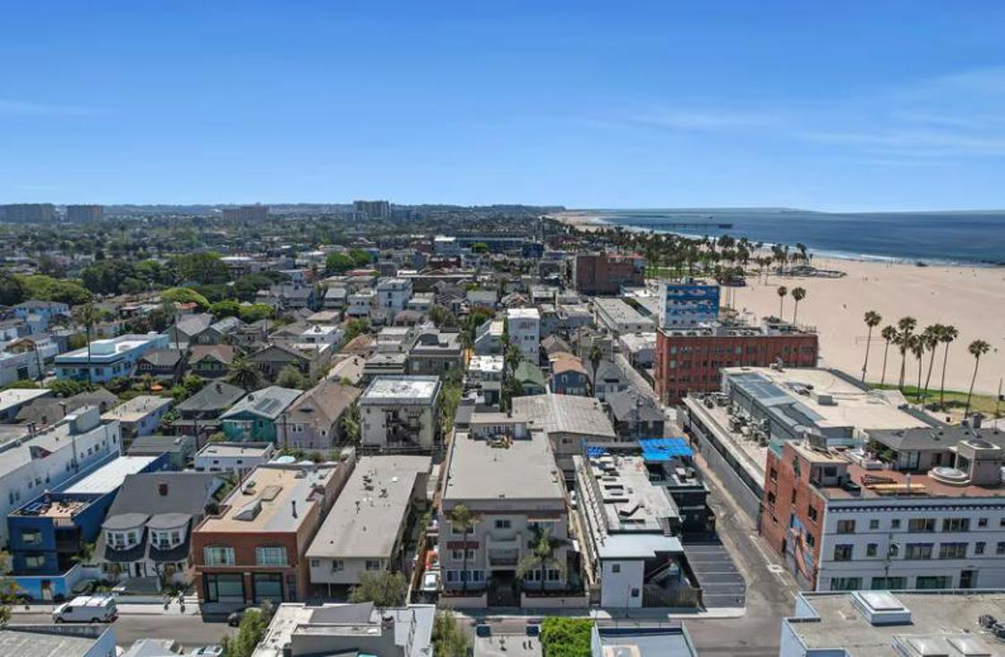 20 Brooks Avenue Multifamily photo 2