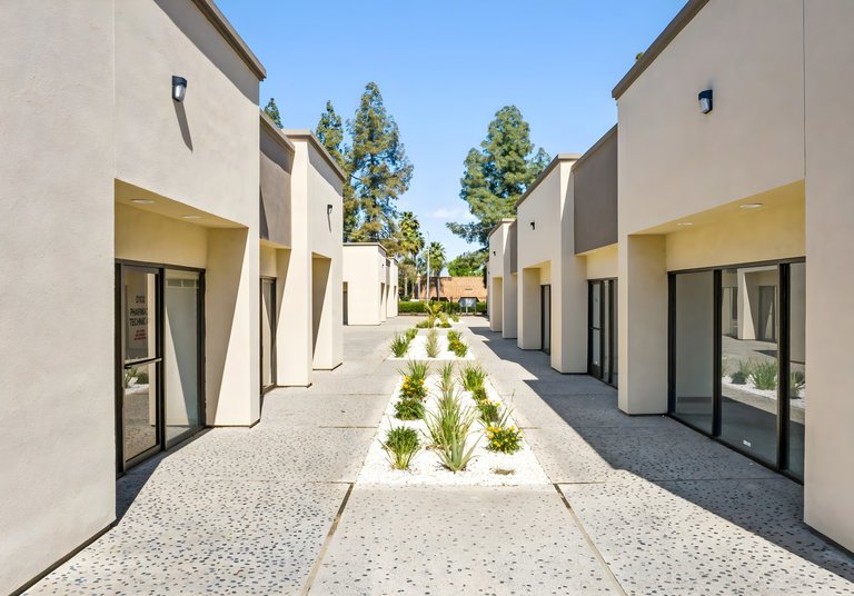 2002 North Gateway Boulevard, Fresno, CA, For Lease, Image-4