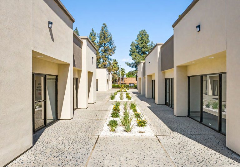 2002 North Gateway Boulevard, Fresno, CA, For Lease, Image-3