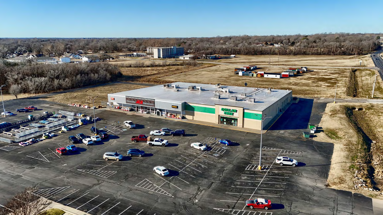 2013 North Summit Street, Arkansas City, KS, For Sale, Image-1