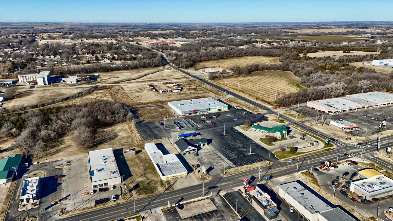 2013 North Summit Street, Arkansas City, KS, For Sale, Image-2