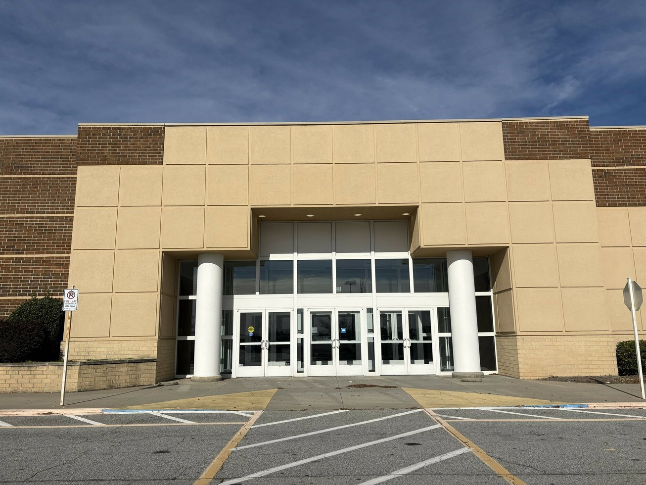 2050 W Liddell Road Retail
