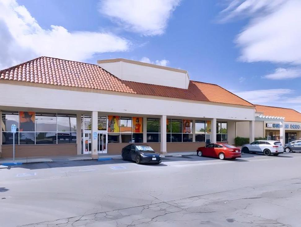 2087-2093 E Florida Ave Retail photo 1
