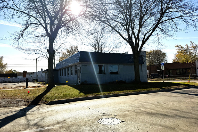 21751 Ecorse Road, Taylor, MI, For Lease, Image-3