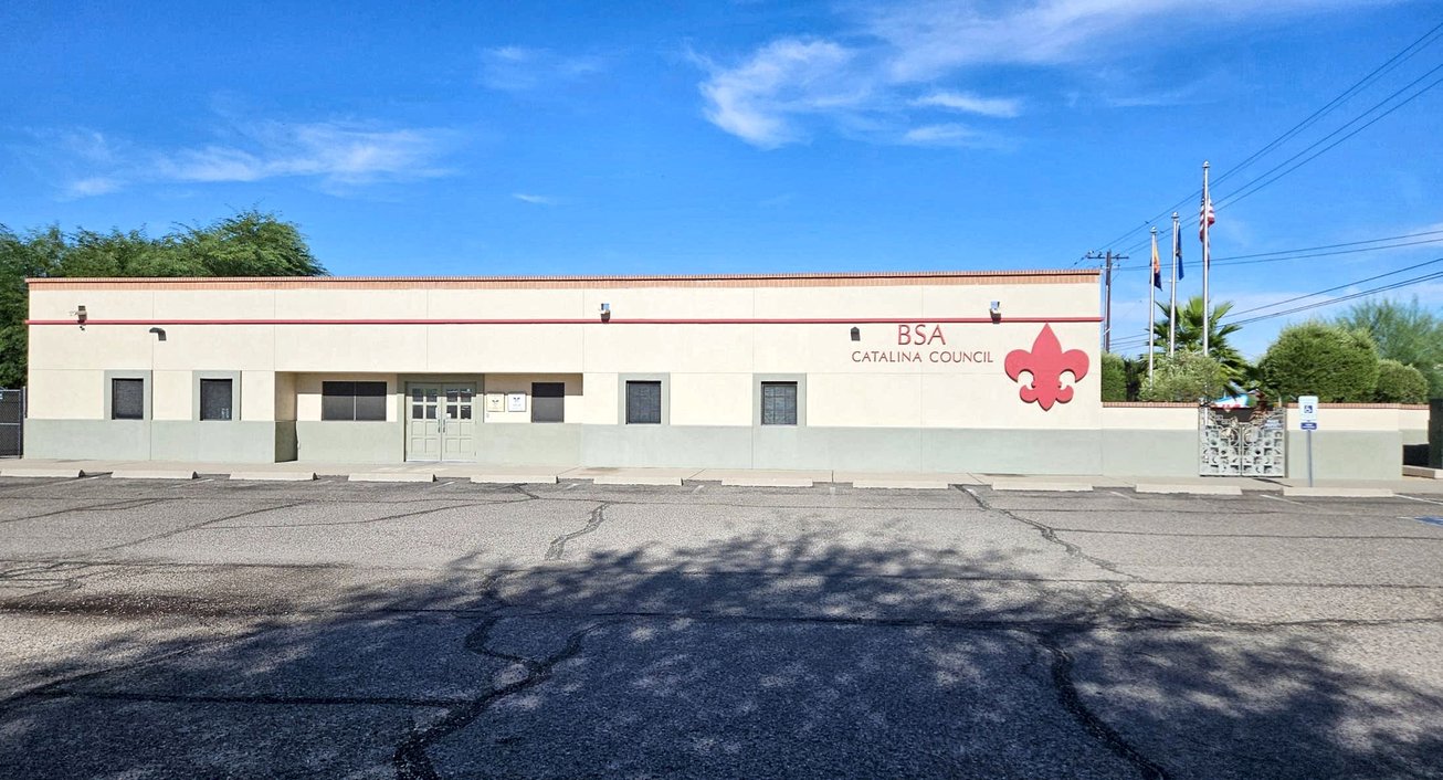2250 E Broadway Blvd Retail