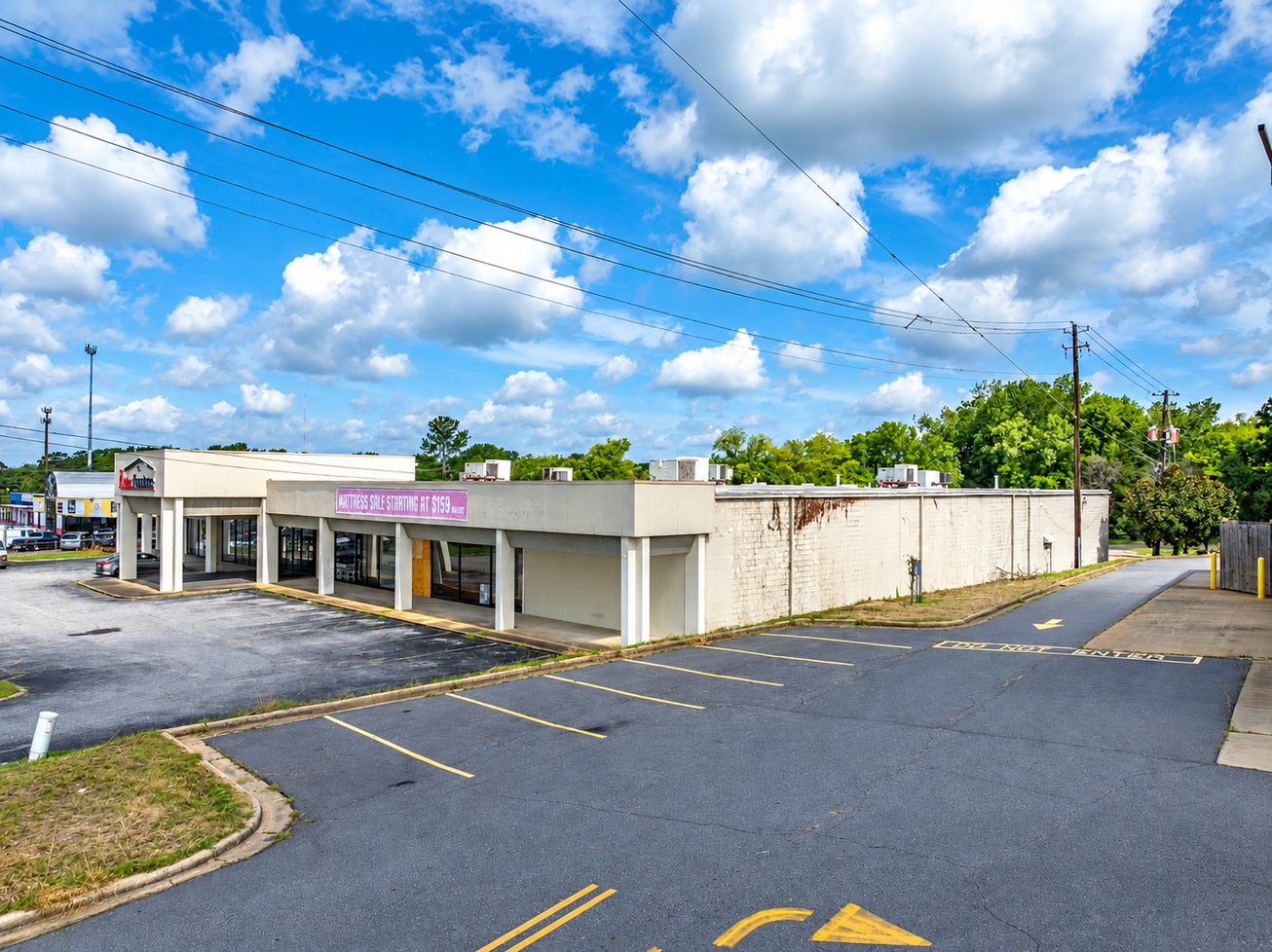 2251 E South Blvd Retail