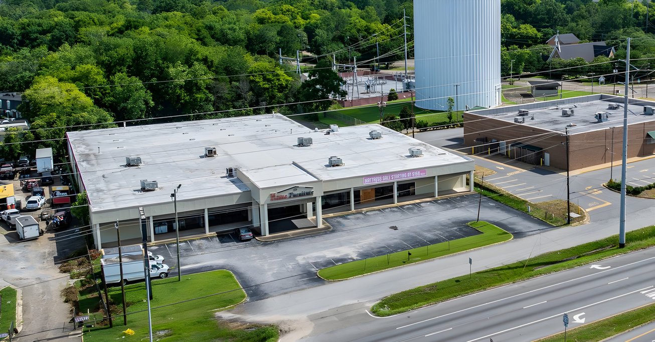 2251 East South Boulevard Retail