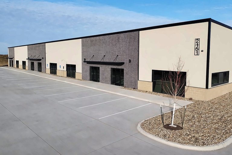 2251 Shiloh Rose Pkwy SW Ste 101, Bondurant, IA, For Lease, Image-1