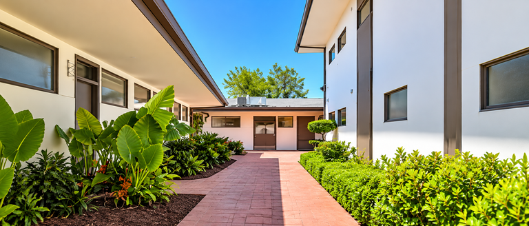 22554 Ventura Blvd, Woodland Hills, CA, For Lease, Image-5