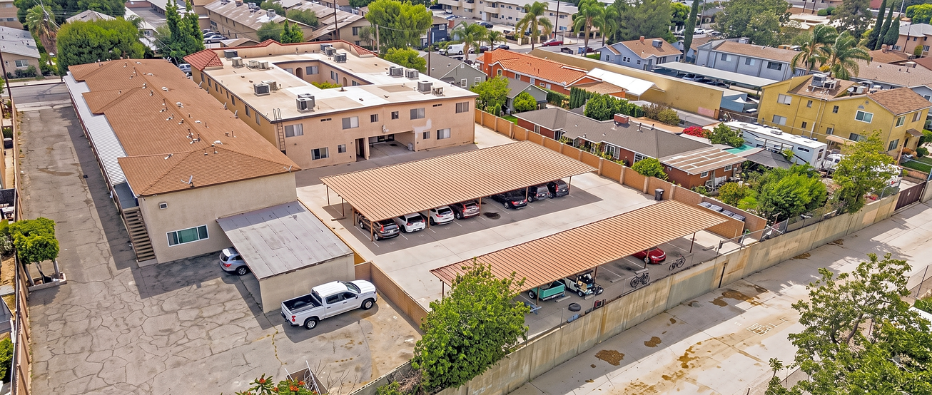 24846 Walnut St Multifamily