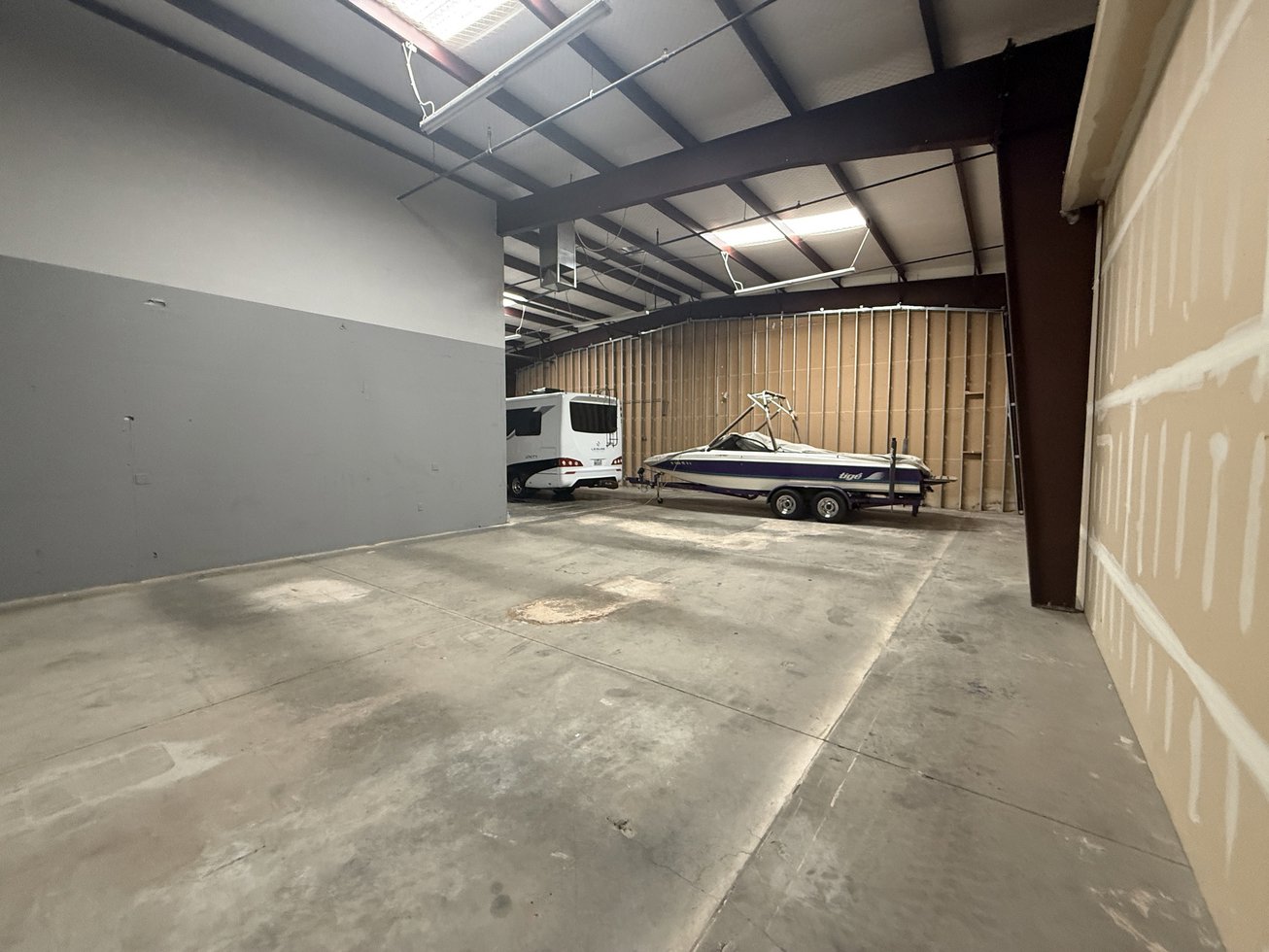 2486 Progress Drive Industrial