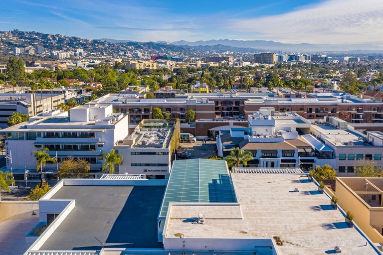 257 N Canon Drive, Beverly Hills, CA, For Lease, Image-4