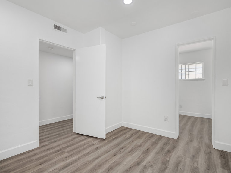 2632 North Blackstone Avenue, Fresno, CA, For Lease, Image-6