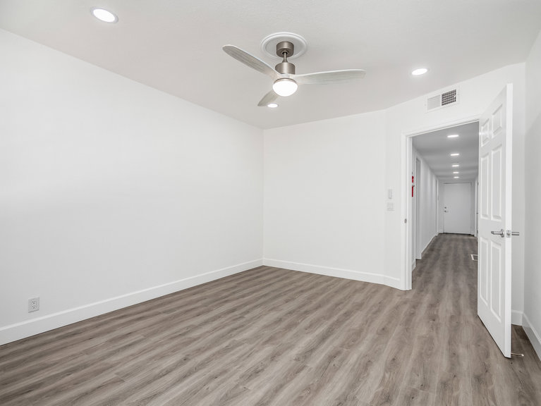 2632 North Blackstone Avenue, Fresno, CA, For Lease, Image-7