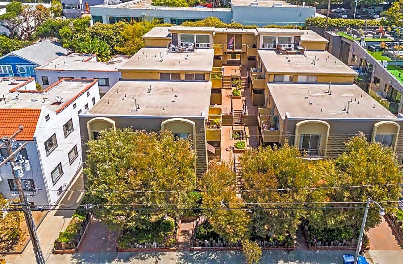 2727 3rd St Multifamily photo 1