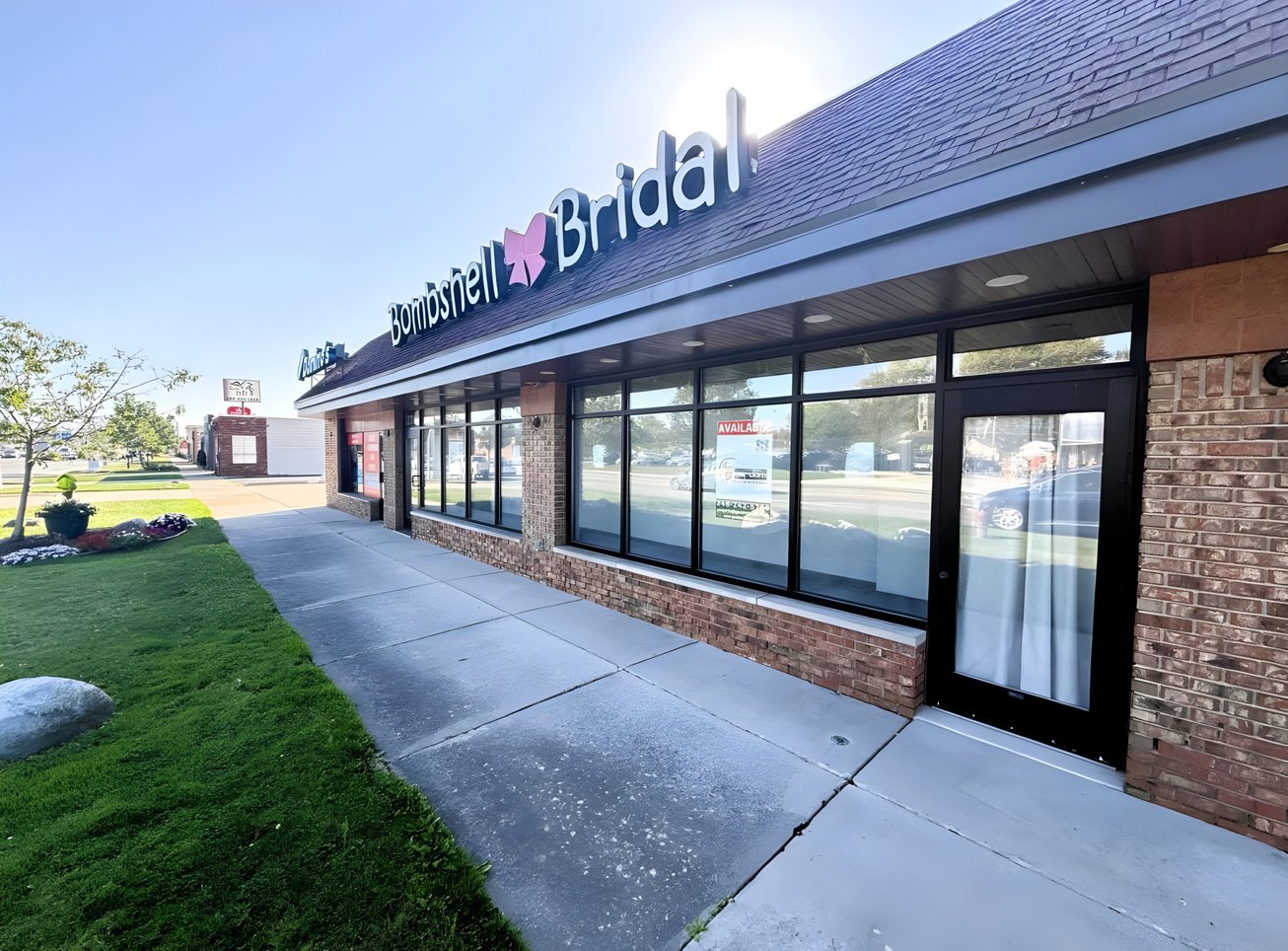 27887 Harper Avenue Retail