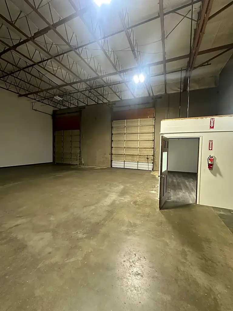 2807 S Cole Rd Industrial photo 4