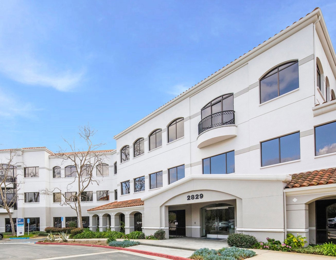 2829 Townsgate Rd Office