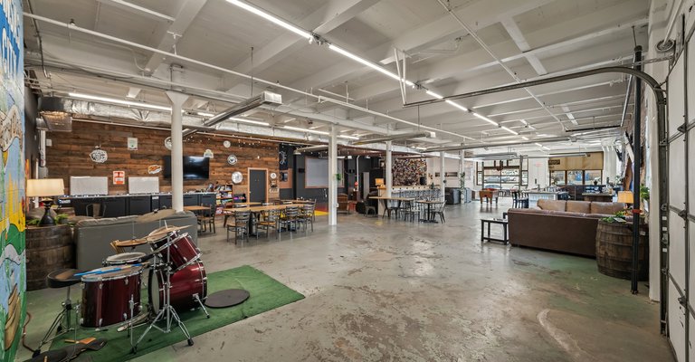 3107 Gillham Road, Kansas City, MO, For Lease, Image-1