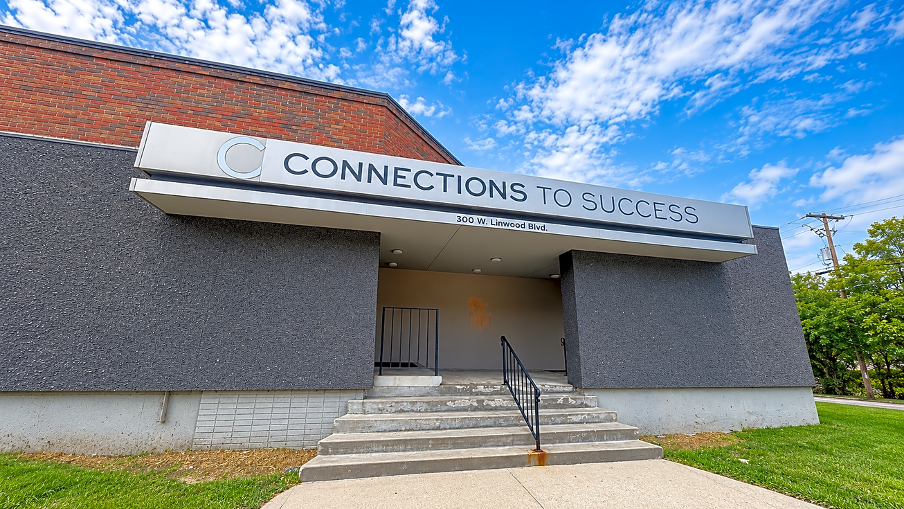 300 W Linwood Blvd Office