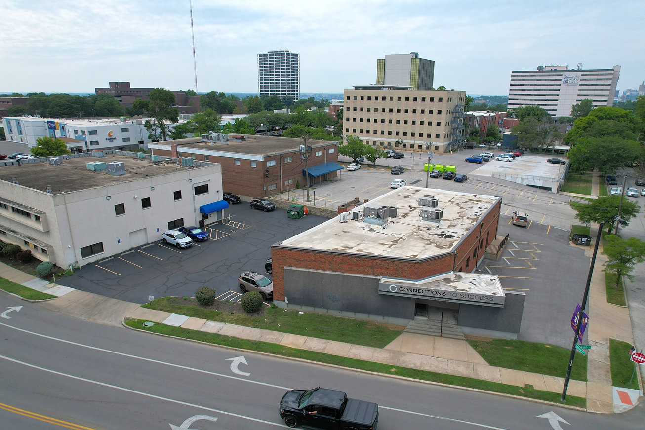 300 W Linwood Blvd, Kansas City, MO, For Sale, Image-1