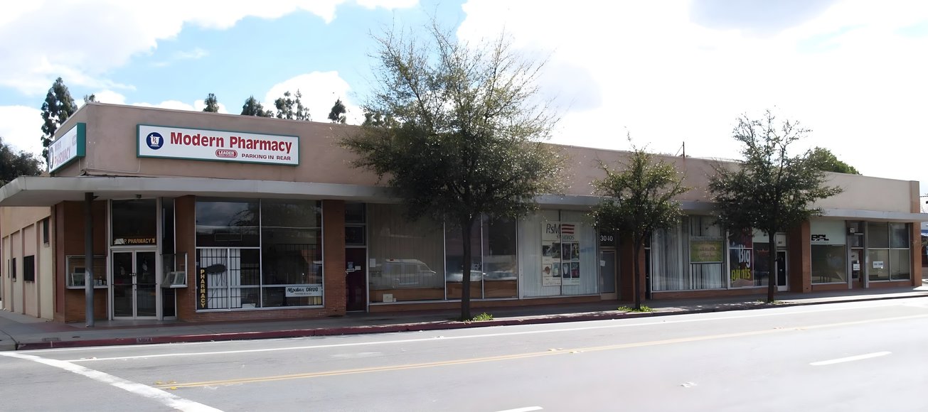 3040 Tulare Street Retail